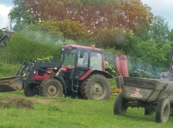 tractor artemis
