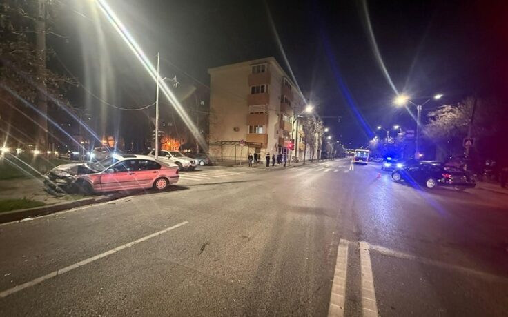 Accident violent în Timișoara, o fată de 16 ani a fost rănită