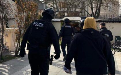 Mandate europene de arestare la Timișoara, într-o cauză privind traficul de persoane     