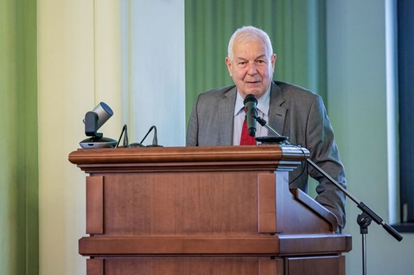 A trecut la cele veșnice prof. em. univ. dr. ing. Radu  Băncilă, unul dintre dascălii de prestigiu ai Universității Politehnica