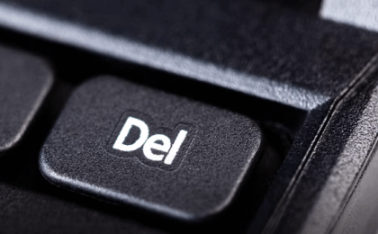 Incident AI major: un agent automat a șters baza de date a unei companii în 9 secunde