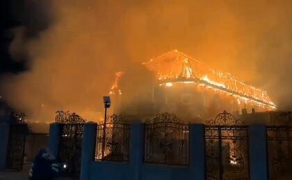 Incendiu teribil în vestul țării (video)