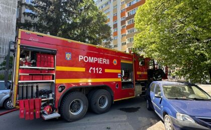 Incendiu la etajul 8 al unui bloc din Timișoara: peste 40 de oameni evacuați, doi au ajuns la spital