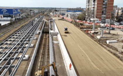Modernizarea infrastructurii feroviare pe Lotul 4 Ronaț Triaj – Arad: lucrările continuă pe mai multe fronturi, cu un stadiu de aproape 29%