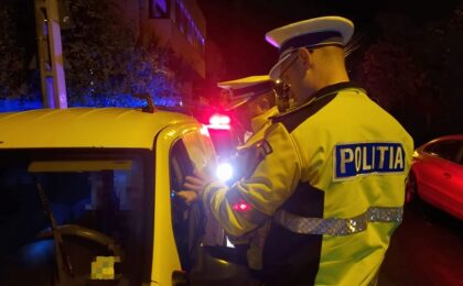 Şoferi cu alcoolemii mari, scoşi la timp din trafic de poliţişti
