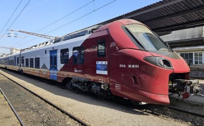 Primul tren atribuit de ARF prin licitație unei firme private a fost pus în circulație