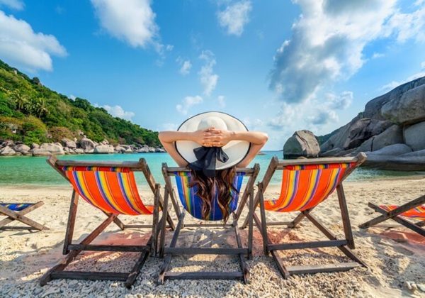 Urmează două minivacanțe. Câte zile libere vor fi acodate de 1 Mai și de Rusalii. Plus Ziua Învățătorului, pentru elevi