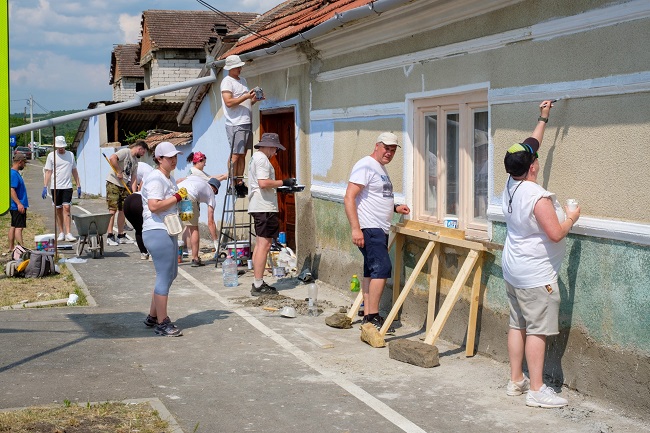 Color the Village: Ultima săptămână de înscrieri pentru voluntari