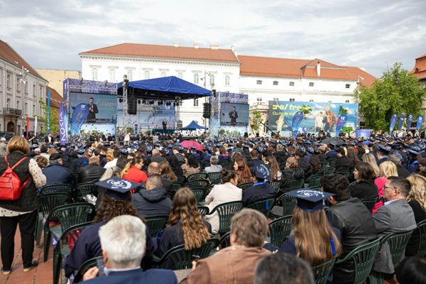 Ceremonia de Absolvire UVT 2026, sărbătoarea unică a noii promoții de absolvenți UVT (video) 2 ceremonie uvt