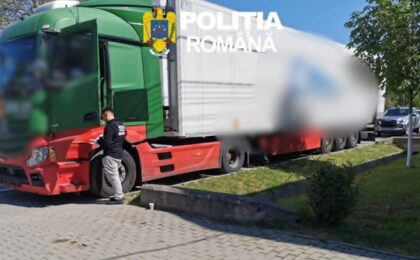 Captură uriașă de țigări de contrabandă, în camionul unui șofer din Timișoara oprit pe A1 (foto)