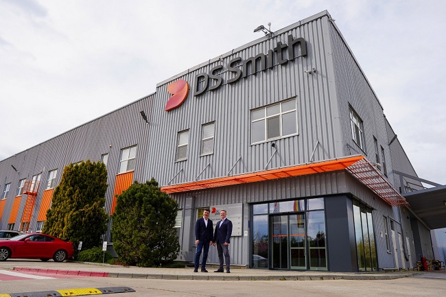 DS Smith investește peste 14 milioane de euro în fabricile de ambalaje din România
