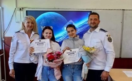 Două eleve din Periam merită toată aprecierea noastră