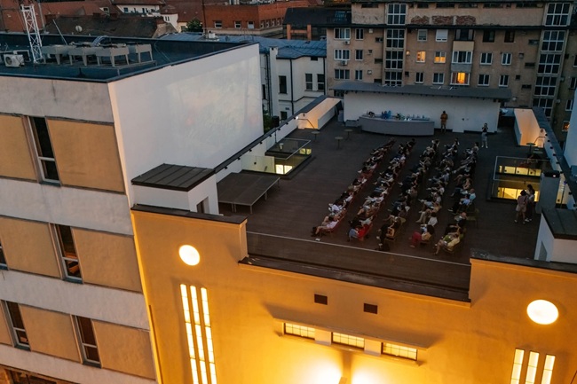 Filme pe acoperișul Cinema Studio, la Timișoara! (foto)
