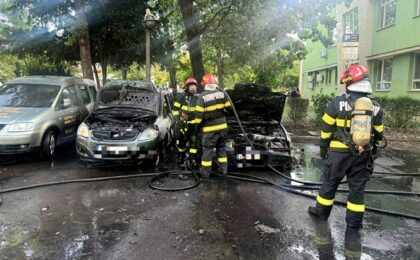 Trei mașini au luat foc la Timișoara