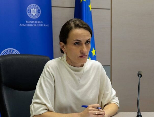 MAE declasifică 5000 de dosare: alegerile din mai 1990, mineriadele, vizita Regelui Mihai și altele