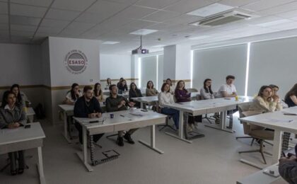 Curs internațional în chirurgia cataractei, la Timișoara
