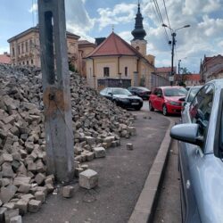 Șantierul din Piața Traian îngroapă promisiunea de “regenerare verde” sub munți de piatră cubică (foto) 7 santier traian6