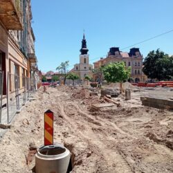 Șantierul din Piața Traian îngroapă promisiunea de “regenerare verde” sub munți de piatră cubică (foto) 9 santier traian9