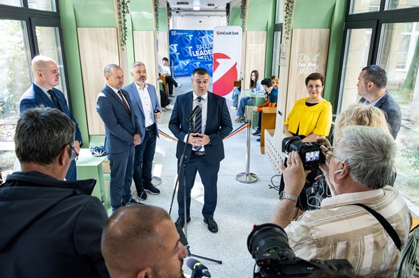 Lansarea „UniCredit Cowork Hub”, la UVT. Foto