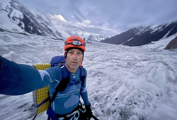Alpinistul Horia Colibășanu, la o nouă provocare. Revine în Karakorum pentru ascensiunea Gasherbrum II 1 Alpinistul Horia Colibășanu, la o nouă provocare. Revine în Karakorum pentru ascensiunea Gasherbrum II