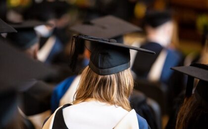 Cât costă absolvirea unui elev de clasa a VIII-a?