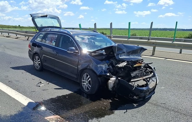Accident pe Autostrada Vestului, trafic dat peste cap 1 Accident pe Autostrada Vestului, trafic dat peste cap