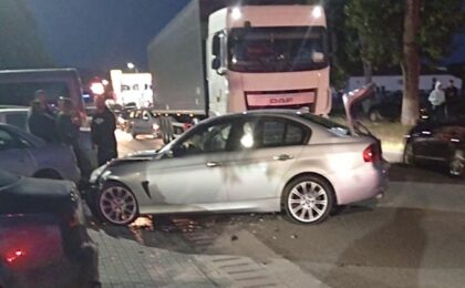 Un motociclist a murit după impactul cu o mașină