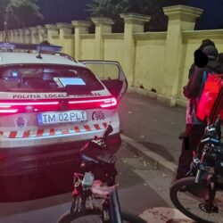 Poliţiştii locali din Timişoara au "ars" la buzunare zeci de trotinetişti şi biciclişti (foto)