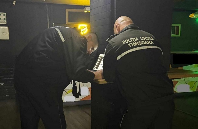 Amenzi de 34.000 de lei, aplicate de polițiștii locali la Timişoara, pentru fumat în locuri nepermise
