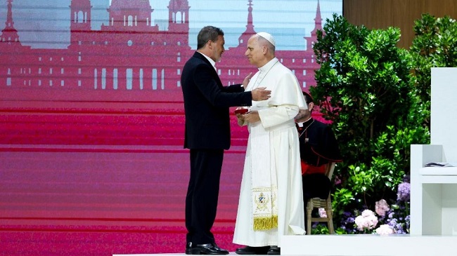 Papa Leon al XIV-lea s-a întâlnit cu Antonio Banderas și a urmărit un spectacol de flamenco la Madrid 1 Papa Leon al XIV-lea s-a întâlnit cu Antonio Banderas și a urmărit un spectacol de flamenco la Madrid