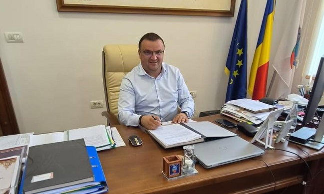 Liceul ”Coriolan Brediceanu” din Lugoj va fi reabilitat energetic 1 Liceul ”Coriolan Brediceanu” din Lugoj va fi reabilitat energetic