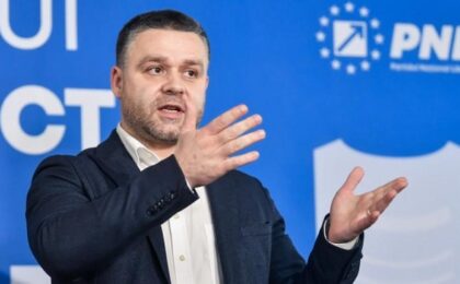 Ciprian Ciucu, primarul Capitalei și prim-vicepreședintele PNL, audiat la DNA. Este acuzat de luare de mită 1 Ciprian Ciucu, primarul Capitalei și prim-vicepreședintele PNL, audiat la DNA. Este acuzat de luare de mită