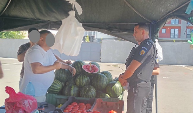Controale în pieţele agroalimentare din Timişoara: amenzi de aproape 145.000 lei şi o altercaţie 1 Controale în pieţele agroalimentare din Timişoara: amenzi de aproape 145.000 lei şi o altercaţie