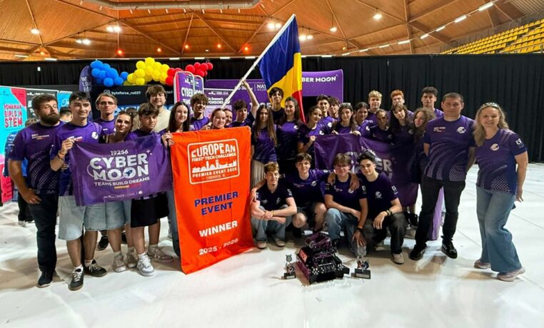 Echipa de robotică CyberMoon a Colegiului Național „C.D. Loga” Timișoara, victorioasă la Eindhoven 1 Echipa de robotică CyberMoon a Colegiului Național „C.D. Loga” Timișoara, victorioasă la Eindhoven