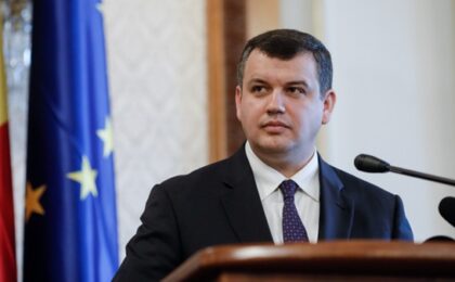 Nicușor Dan: „Îl desemnez pe Eugen Tomac să formeze guvernul”