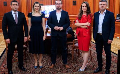 Dominic Fritz, după căderea Guvernului Veștea: „Avem nevoie urgent de consultări transparente” 1 Dominic Fritz, după căderea Guvernului Veștea: „Avem nevoie urgent de consultări transparente”