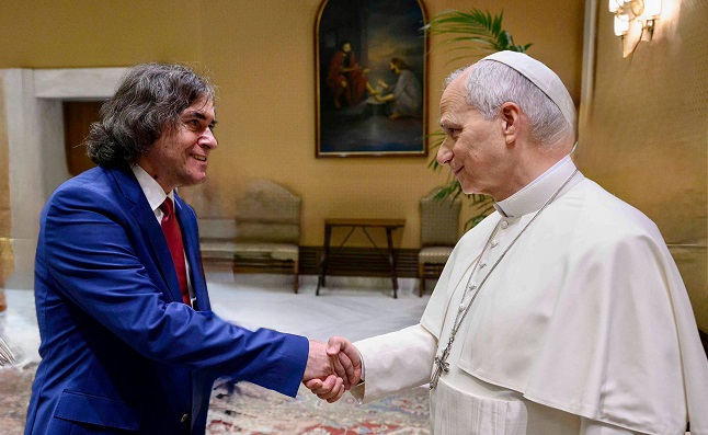 Scriitorul Mircea Cărtărescu a fost primit la Vatican de Papa Leon al XIV-lea