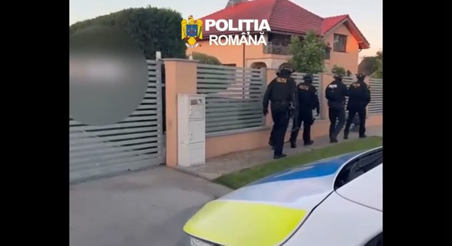 13 percheziții în Timiș, într-un dosar privind nerespectarea regimului armelor și munițiilor
