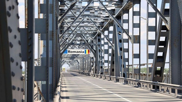 Vești bune pentru cei care merg în Bulgaria. Sâmbătă nu se plătește taxă pe Podul Prieteniei 1 Vești bune pentru cei care merg în Bulgaria. Sâmbătă nu se plătește taxă pe Podul Prieteniei