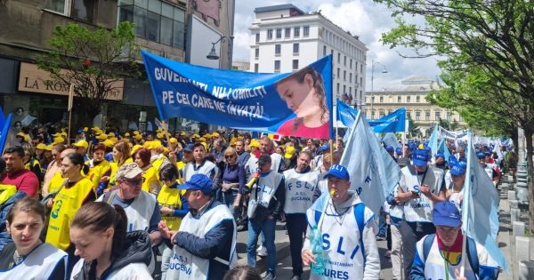 Angajații din învățământ, așteptați la București pentru un amplu marș de protest