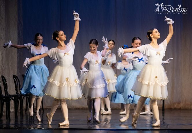 Școala de Balet "Denisse" a adus eleganța baletului pe scena Teatrului Național din Timișoara 1 Școala de Balet "Denisse" a adus eleganța baletului pe scena Teatrului Național din Timișoara