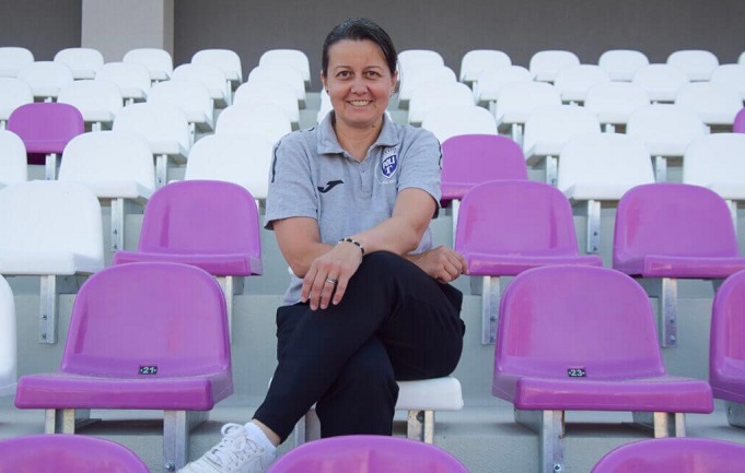 Andra Vela este noul antrenor al echipei de fotbal feminin Politehnica Timișoara 1 Andra Vela este noul antrenor al echipei de fotbal feminin Politehnica Timișoara