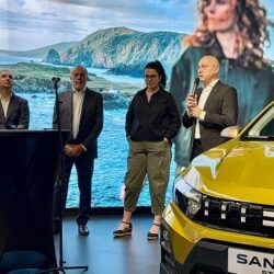 Auto Europa și Dacia au deschis la Iulius Town Timișoara primul Dacia City Store dintr-un shopping mall (foto/video) 4 Auto Europa și Dacia au deschis la Iulius Town Timișoara primul Dacia City Store dintr-un shopping mall (foto/video)