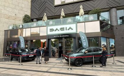 Auto Europa și Dacia au deschis la Iulius Town Timișoara primul Dacia City Store dintr-un shopping mall (foto/video) 1 Auto Europa și Dacia au deschis la Iulius Town Timișoara primul Dacia City Store dintr-un shopping mall (foto/video)