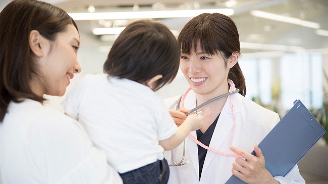 Japonia plătește medicii ca să nu prescrie inutil antibiotice. Rezultatele sunt spectaculoase