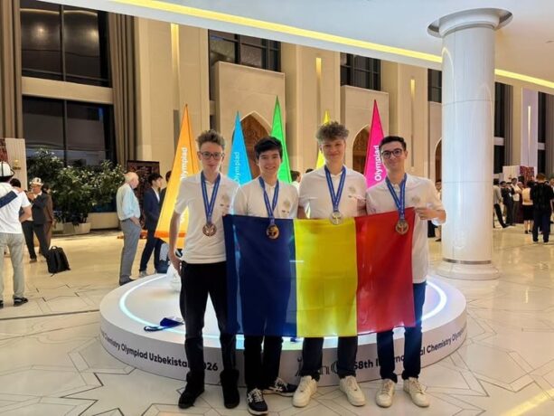 Elevi români, medaliați cu aur, argint și bronz la Olimpiada Internațională de Chimie din Uzbekistan 1 Olimpiada Internațională de Chimie