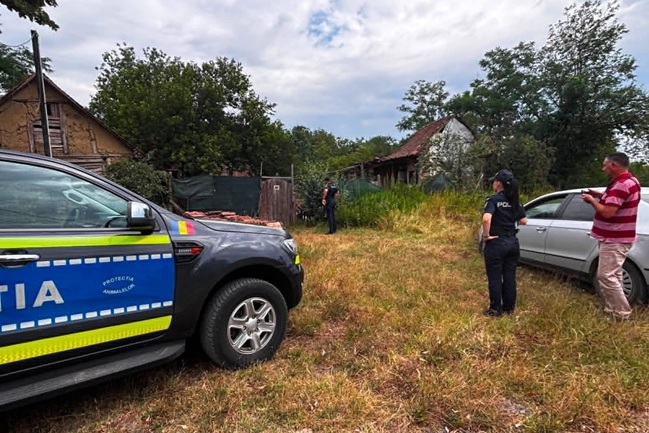Polițiștii de la Protecția Animalelor Timiș au descins în satul Uliuc