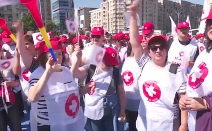 SANITAS intră în grevă generală din 28 iulie. 480 de unități medicale participă la proteste 43 SANITAS intră în grevă generală din 28 iulie. 480 de unități medicale participă la proteste