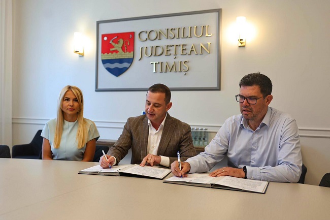 Dumbrăvița va avea un teren de fotbal sintetic. Simonis: ”Infrastructura sportivă din comună nu face față nevoilor reale”