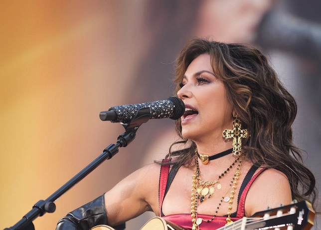 Shania Twain lansează al șaptelea album de studio: O bucurie să împărtășesc această parte din mine